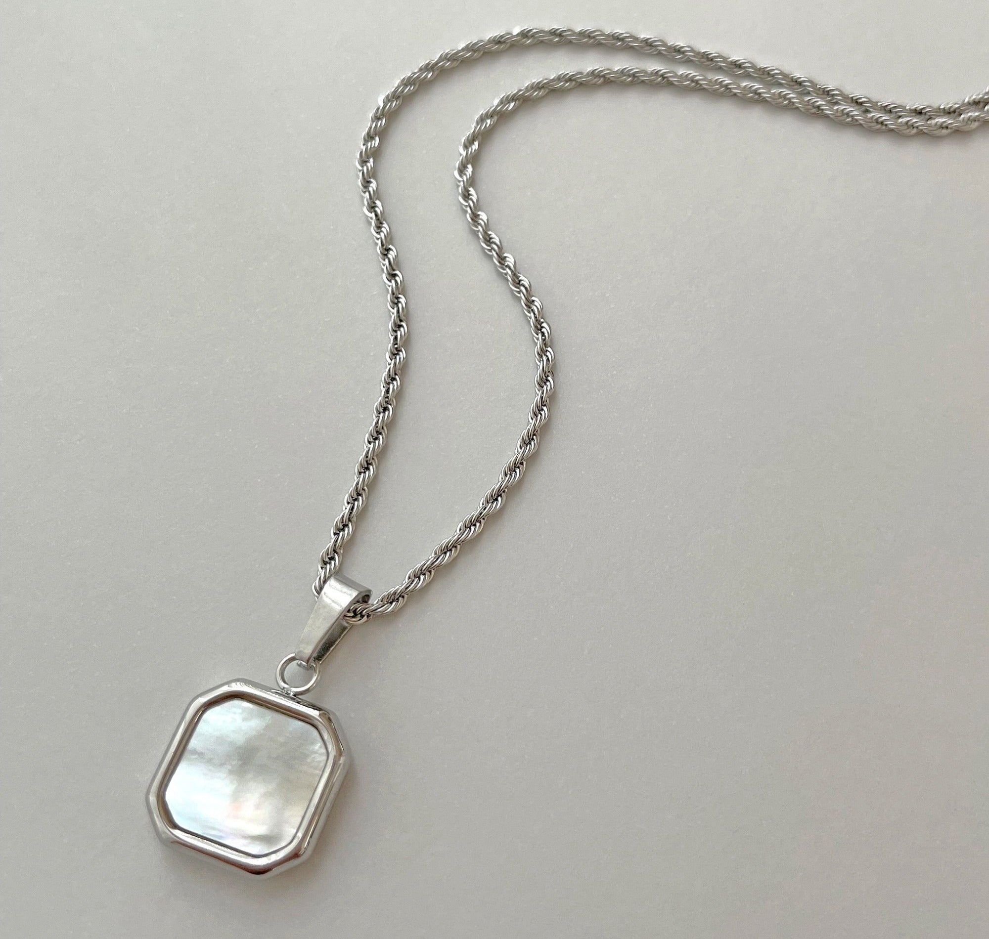 Silver Pearl Disc Pendant Necklace - Mens Waterproof Jewelry – FU MILLI
